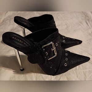 New & Unused Azalea Wang Sayge Rhinestone Buckle Strap Mule Pump- Size 8.5